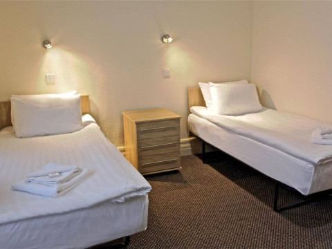 Central Hotel Golders Green
