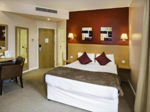 OYO Luton Hotel