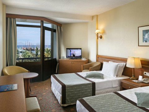 OZKAYMAK KEMER MARINA HOTEL