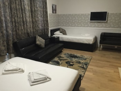 PADDINGTON APARTMENTS