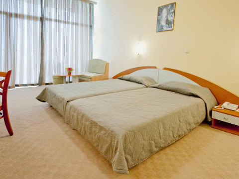 PALM BEACH HOTEL