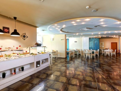 PALM BEACH HOTEL
