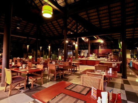 Palm Galleria Resort