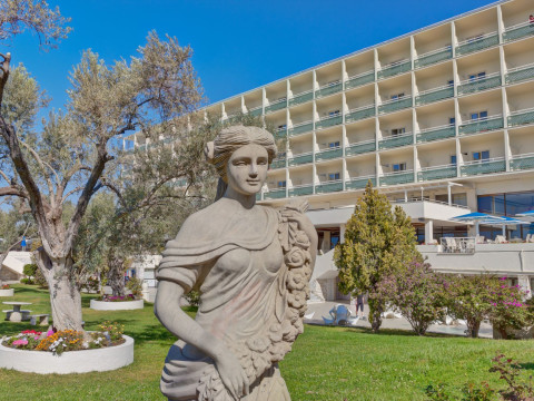 Palmariva Beach Hotel By Anayia All-Inclusive Resorts