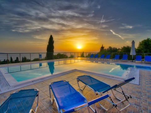 Panoramic Sunset Studios