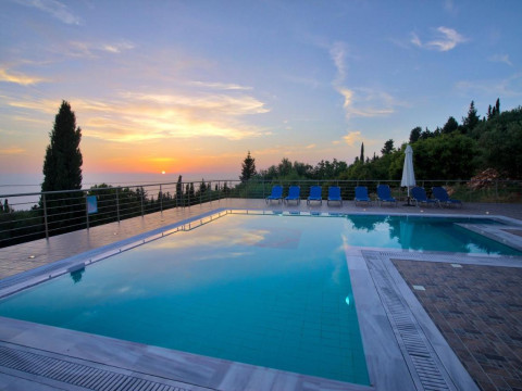 Panoramic Sunset Studios