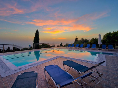 Panoramic Sunset Studios