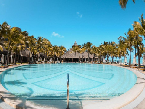 Paradis Beachcomber Golf Resort and Spa
