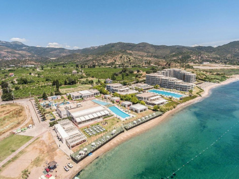Paradise Resort