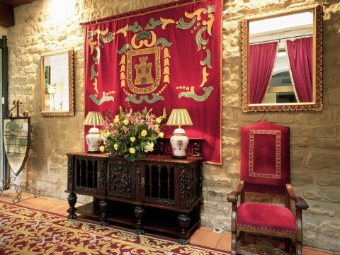 Parador De Olite