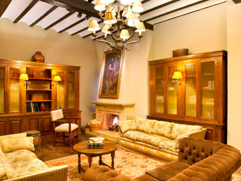 Parador De Santillana Gil Blas