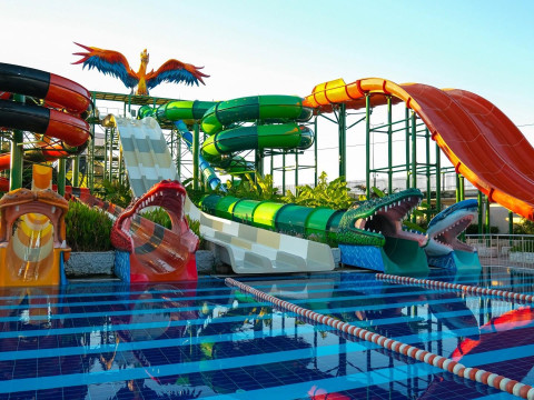 Crystal Admiral Resort Suits and Spa