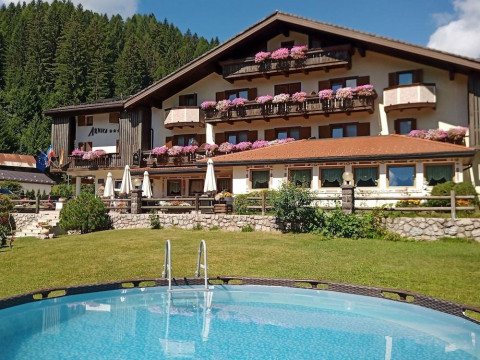 Park Hotel Arnica