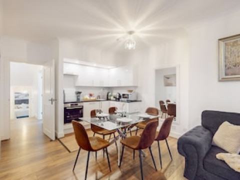 PARK LANE APARTMENTS - CLARGES STREET