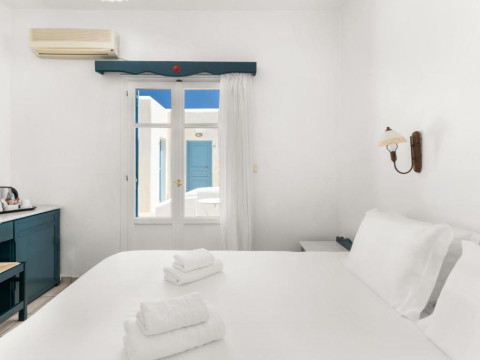 Paros Inn Seafront by GHH