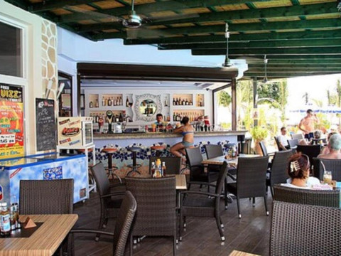 Pefkos Beach Studios & Apartments