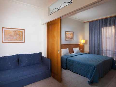 Pefkos Beach Studios & Apartments