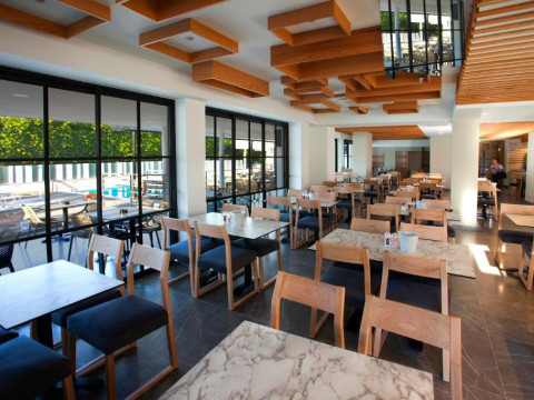 Pefkos City Hotel