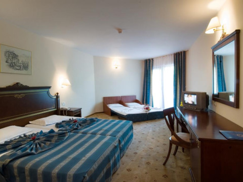 PELIKAN HOTEL