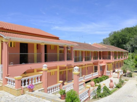 Penelope Hotel & Studio
