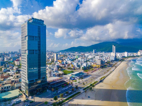 Peninsula Hotel Danang