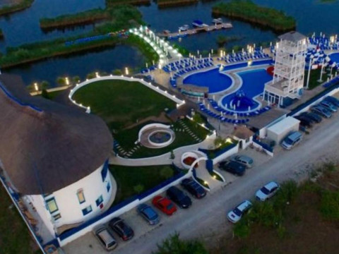Peninsula Resort