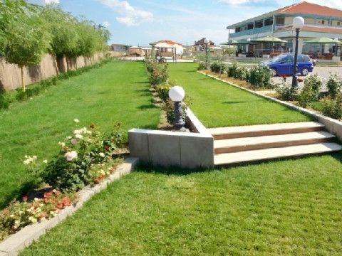 Pensiunea LAGUNA ALBASTRA