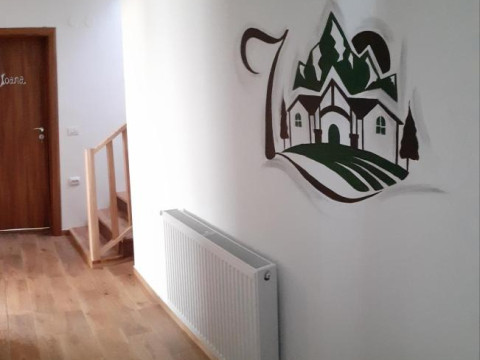 Pensiunea Seven House