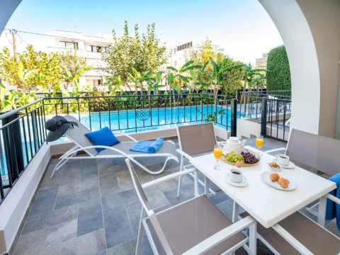 Peridis Family Resort