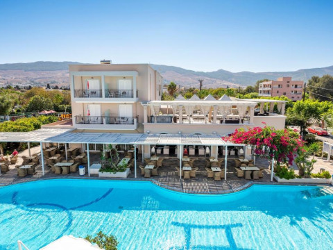 Peridis Family Resort