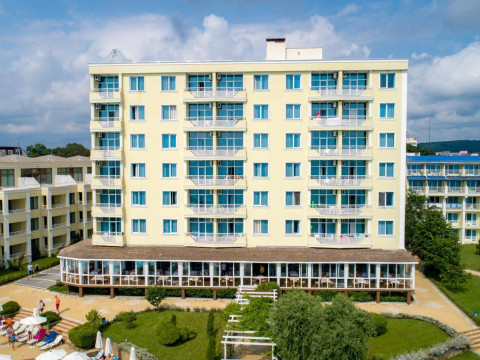 PERLA BEACH HOTEL III