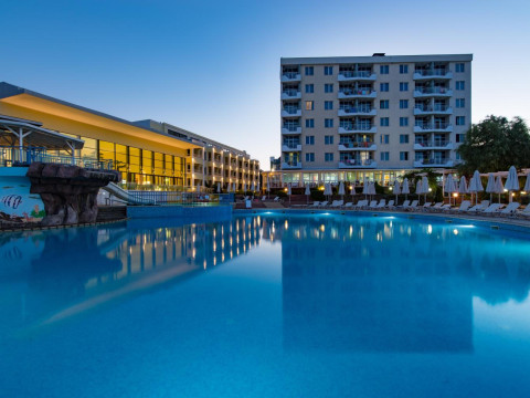 PERLA BEACH HOTEL III