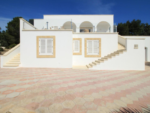Perla Bianca Luxe Villa