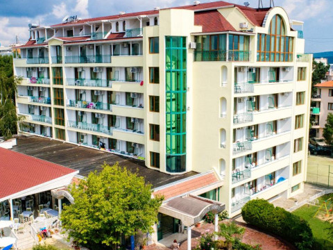PERLA PLAZA