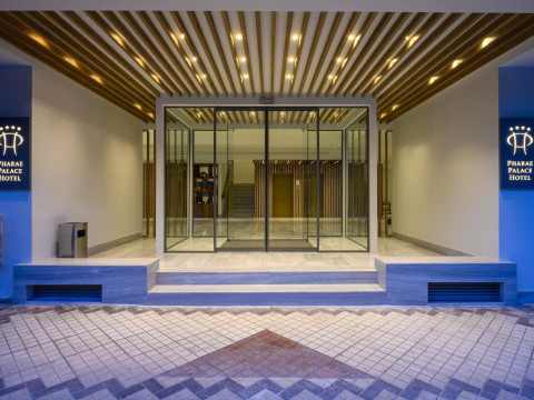 Pharae Palace Hotel