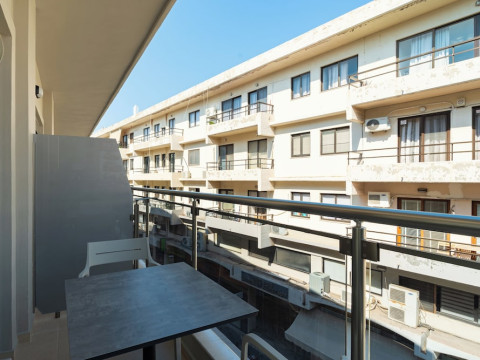 PHILIA CENTER SUITES