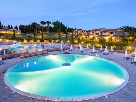 Pian Dei Mucini Resort Il Borgo