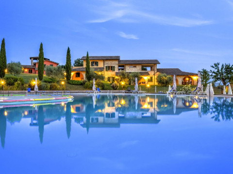 Pian Dei Mucini Resort Il Borgo