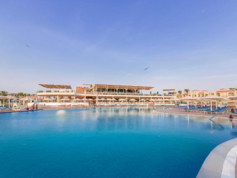 Pickalbatros Dana Beach Resort - Aqua Park
