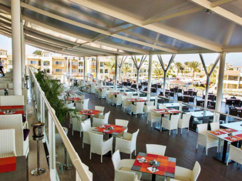 Al Hamra Palace Beach Resort