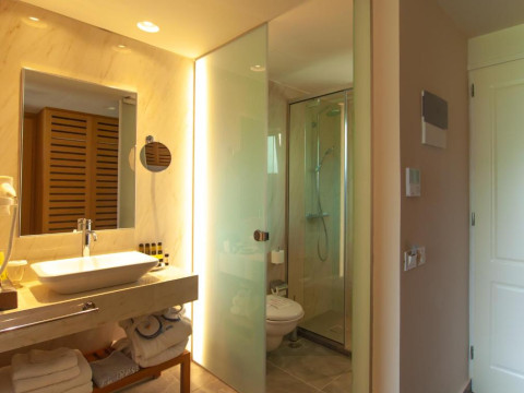 Pilot Beach Resort