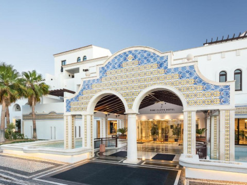 Pine Cliffs Hotel, a Luxury Collection Resort