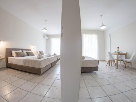 Pinelopi Hotel & Apartments