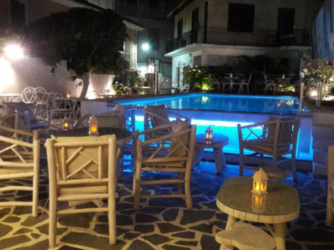 Pirofani Hotel