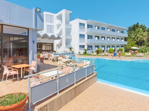 Evi Hotel