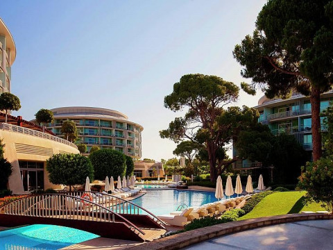 Calista Luxury Resort