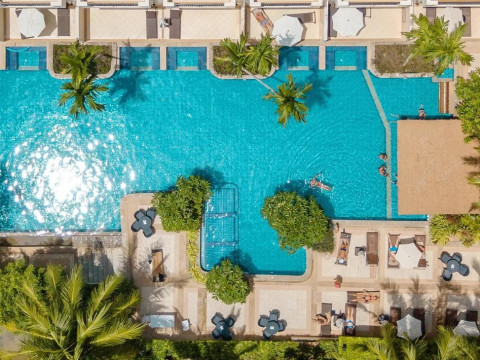Horizon Karon Beach Resort & Spa