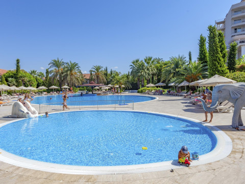 Sunrise Resort Hotel 