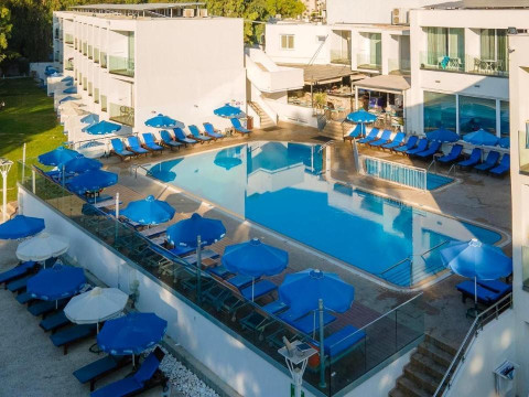 Park Beach Hotel 