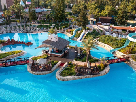 AQI Pegasos Resort